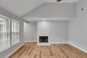Building Photo - 2135 Acklen Ave