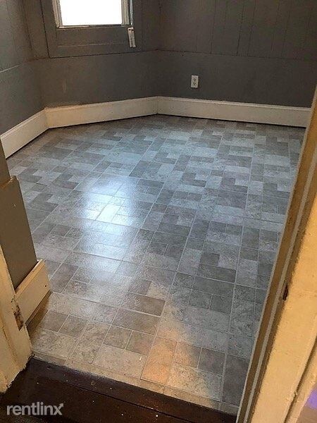 Building Photo - 2 br, 1 bath Apartment - 4851 McCook Avenue 2