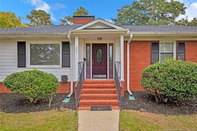 Building Photo - 301 Fairfield Rd