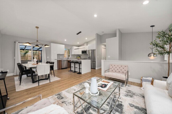 Building Photo - Beautiful Redesigned 2-story SW Seattle