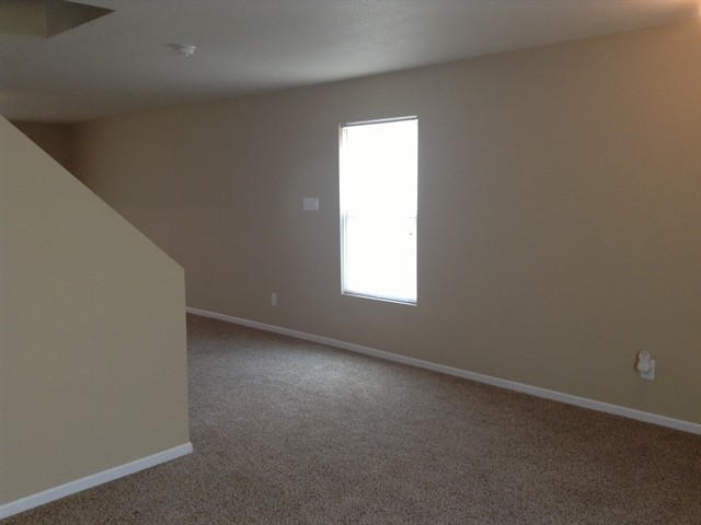 Building Photo - 3287 Underwood Dr