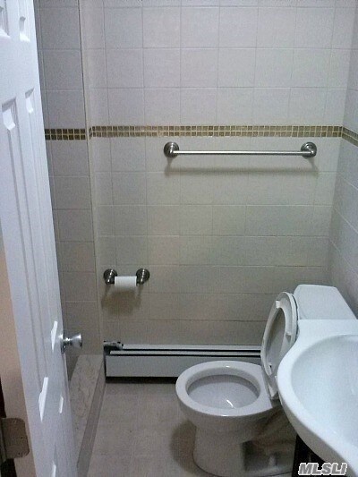 Foto del edificio - 32-44-44 71st St