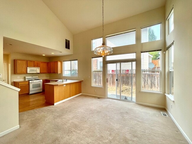 Building Photo - Great Home For Rent