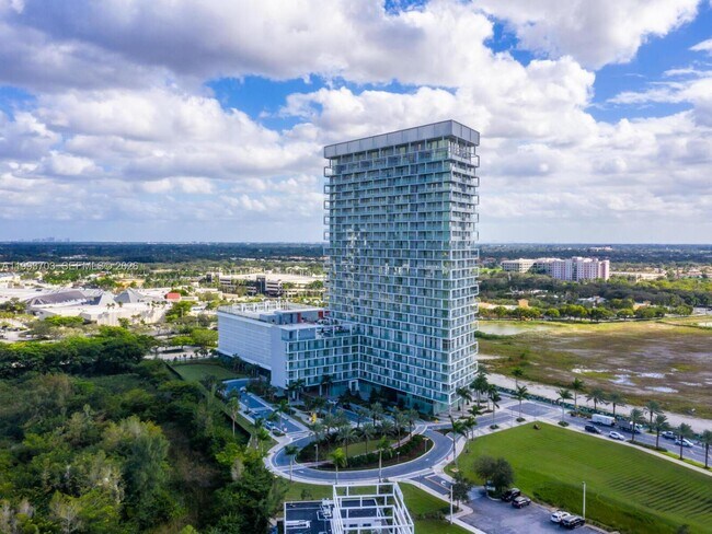 Foto del edificio - 2000 Metropica Wy
