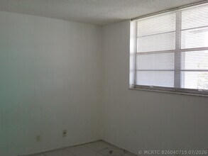 Building Photo - 9420 Poinciana Pl