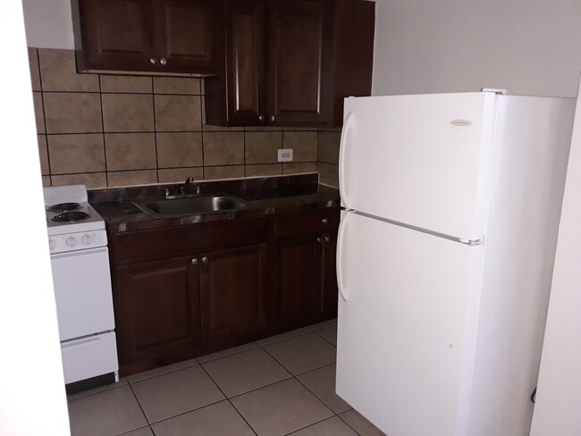 Building Photo - 1360 Touhy Ave