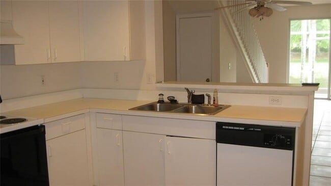 Building Photo - 1348 Veracruz Ln