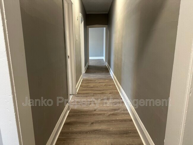 Foto del edificio - 6631 S Ellis Ave