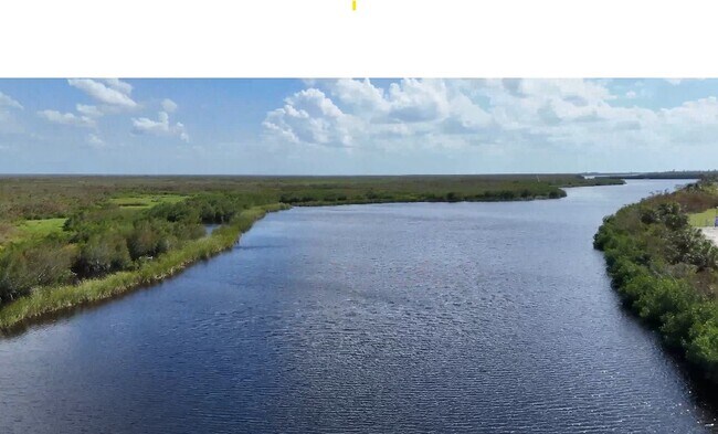 Foto del edificio - 7913 Lakes Edge Ln