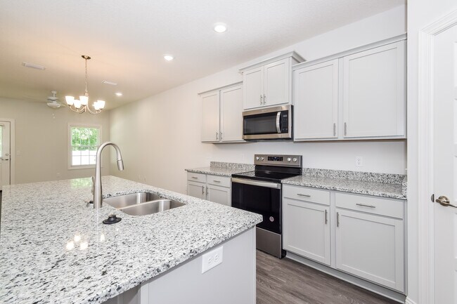 Foto del edificio - 1126 Walker Point Way, Brunswick, GA