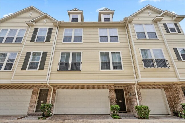 Building Photo - 3001 Murworth Dr