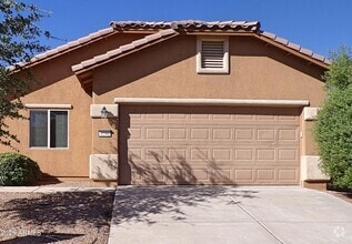 Building Photo - 4246 Kings Canyon Way