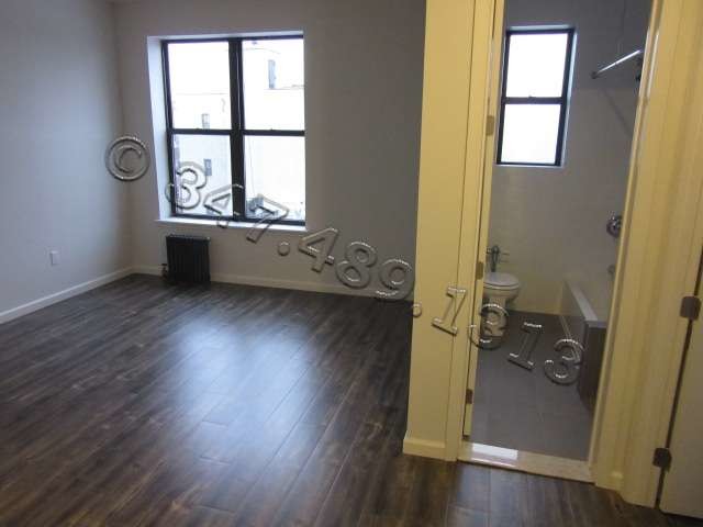 Foto del edificio - 621 Rutland Rd