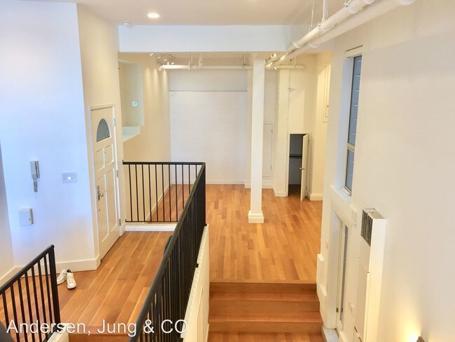 Foto del edificio - 846-848 North Point St
