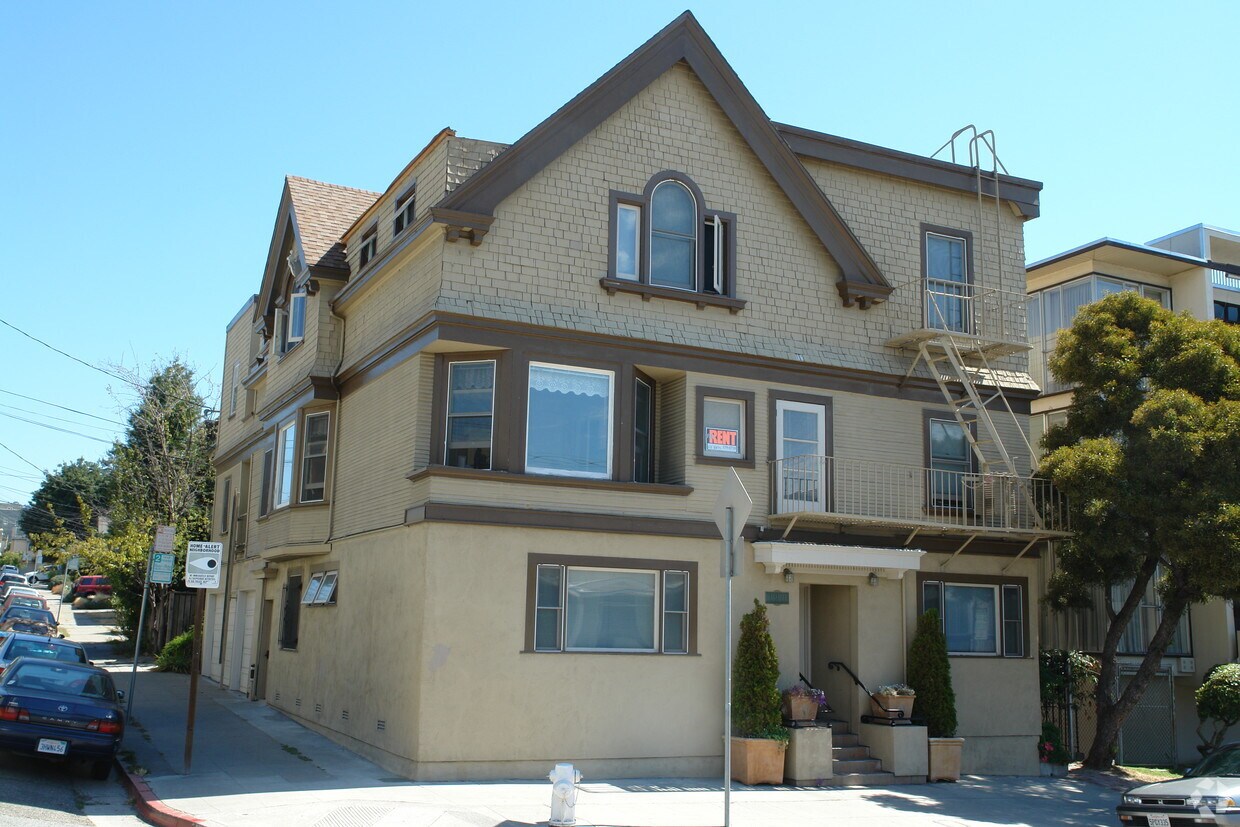 Primary Photo - 196 41st St
