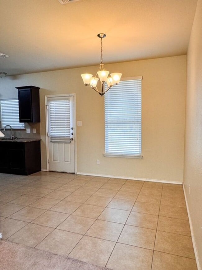 Foto del edificio - Large Single Family Home in Copperas Cove