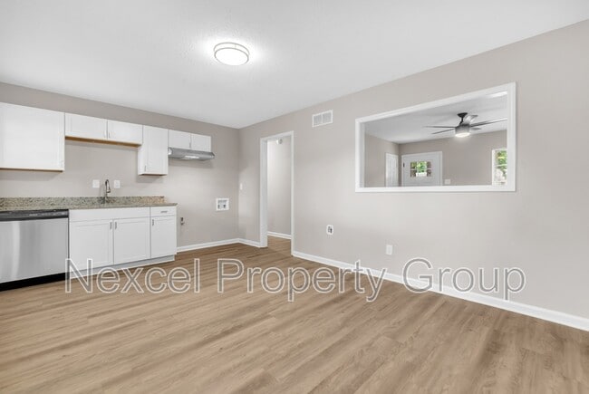 Foto del edificio - 8168 Ashbrook Dr