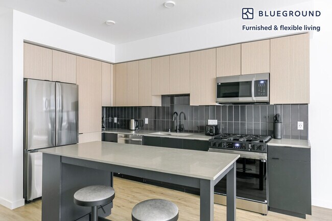 Building Photo - 350 Chastain Pl