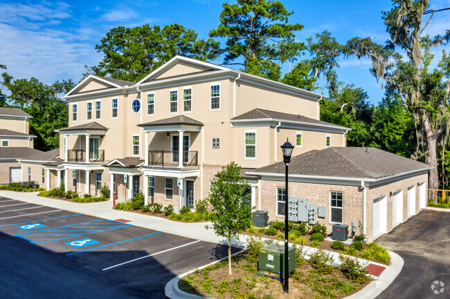 Enclave en Bluffton Park - Enclave at Bluffton Park