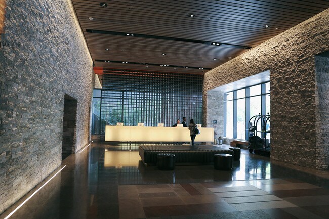 Building Photo - 325 S Biscayne Blvd