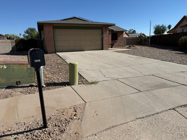 Photo - 7940 E Constant Pl House