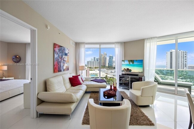 Foto del edificio - 250 Sunny Isles Blvd