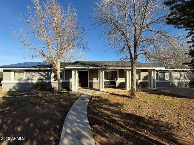 Building Photo - 3110 E 13th St