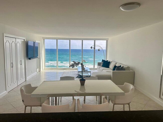 Building Photo - 3000 S Ocean Blvd