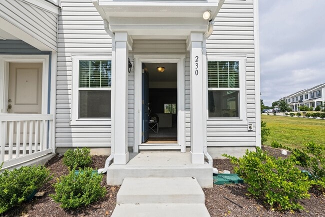 Building Photo - 234 Banbury Ln