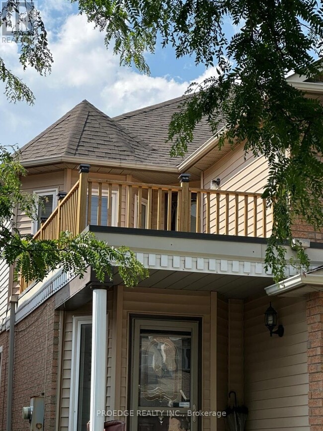 Photo du bâtiment - 5107 Lampman Ave