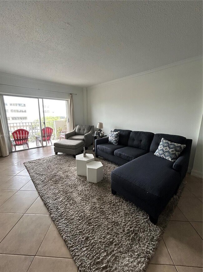 Foto del edificio - 1455 N Treasure Dr