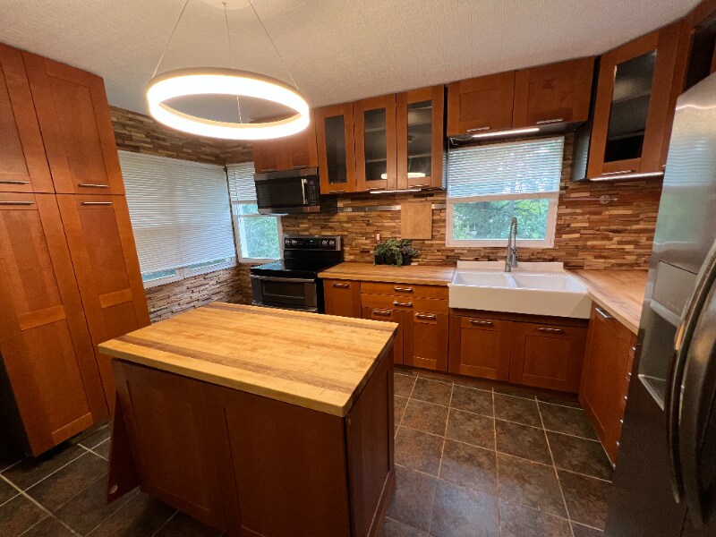 1560 S Stickney St Unit 1, South Saint Paul, MN 55075 Room for Rent