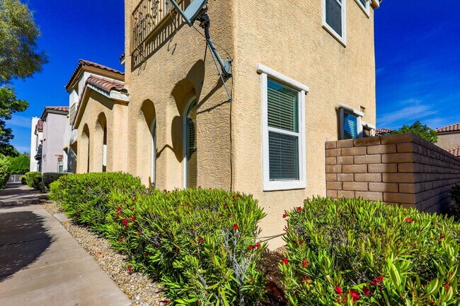 Foto del edificio - Well Kept Summerlin 3 Bedroom Home