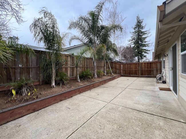 Building Photo - Beautiful 2 bed 2 bath in Loomis CA