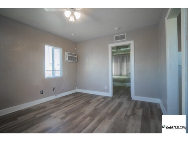 Foto del edificio - $500 OFF FIRST MONTH'S RENT MOVE IN SPECIA...