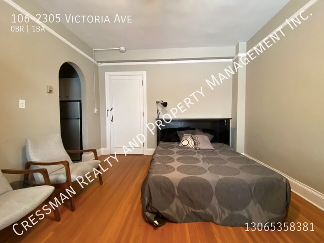 Photo du bâtiment - Downtown Furnished Studio Apartment, 1 Bath. The Balfour Building