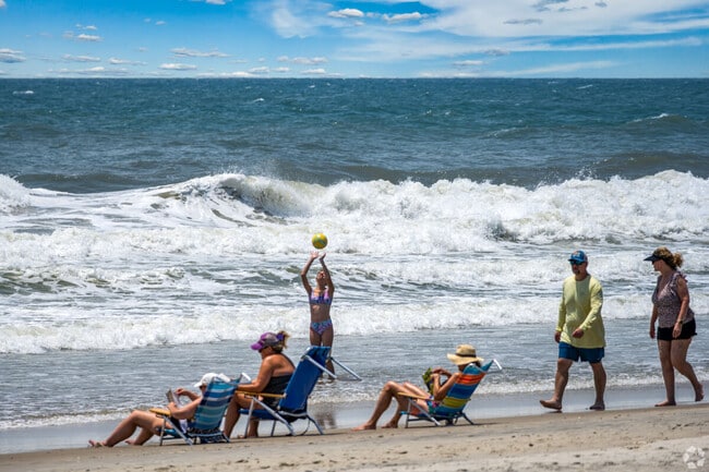 Jacksonville residents of Half Moon residents can get to the waters at Emerald Isle in about 45 minutes.