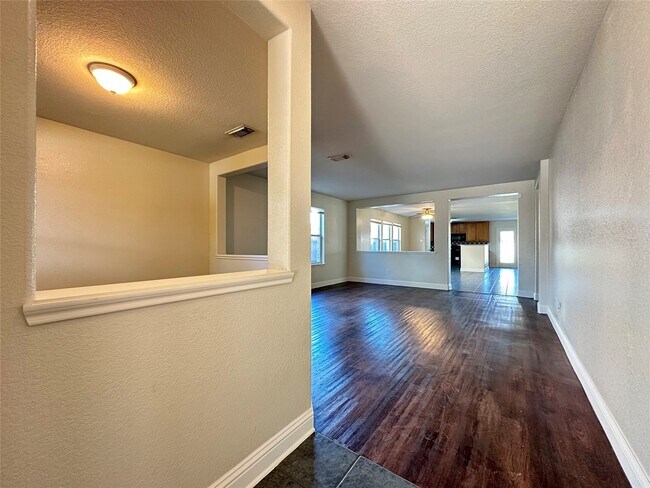 Foto del edificio - 20538 Cypress Gully Dr