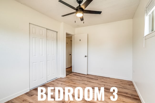 Foto del edificio - 9341 Hoffman Way