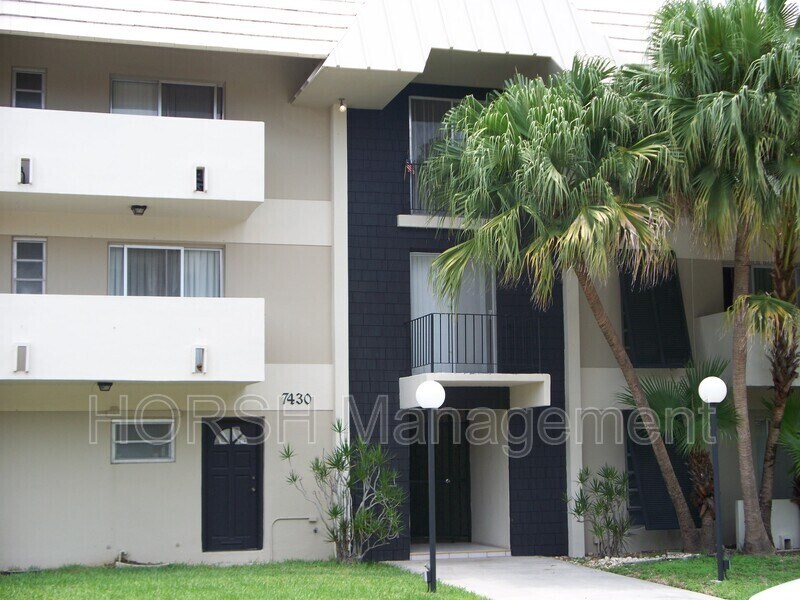 Primary Photo - 7430 SW 59th Ct