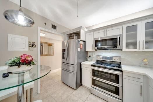 Foto del edificio - 4841 NW 22nd Ct