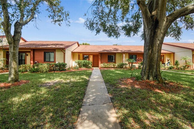 Foto del edificio - 7433 Greystone Dr