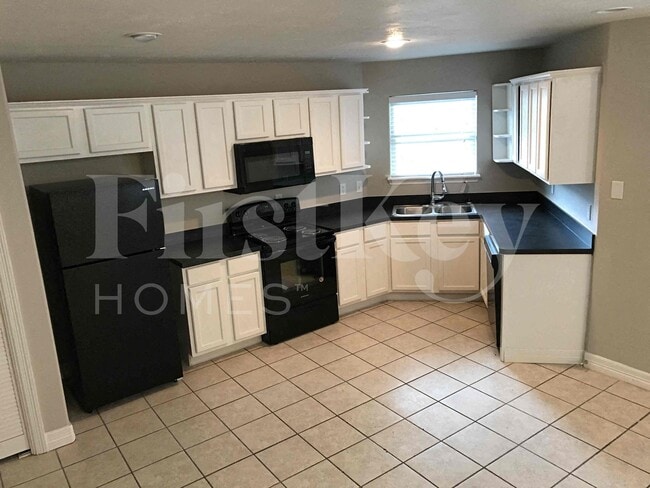 Building Photo - 214 N Native Ln