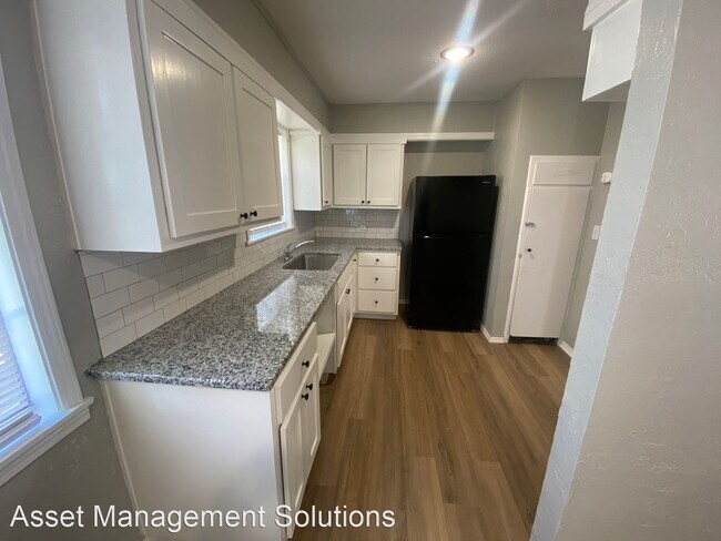 Building Photo - 4 br, 1 bath House - 5117 NW 47th St.