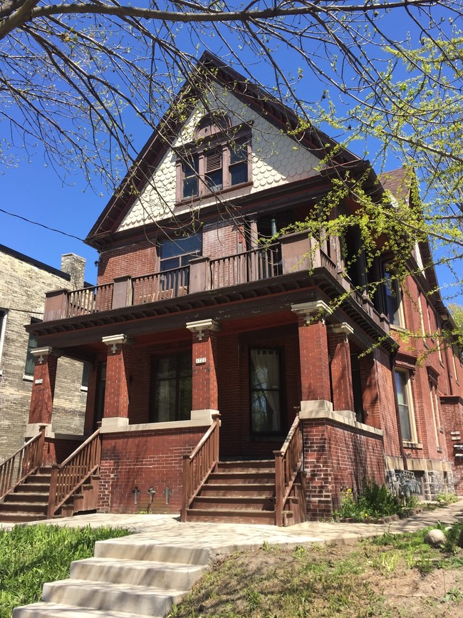 Foto del edificio - 1722-1724 N Franklin Pl