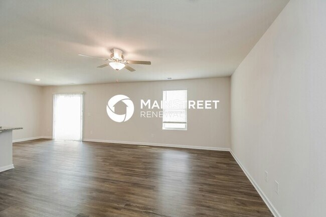 Foto del edificio - 3 Bedroom Pet-Friendly Home in Zebulon, NC...