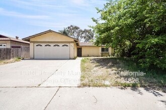 Building Photo - 8343 Mesa View Way