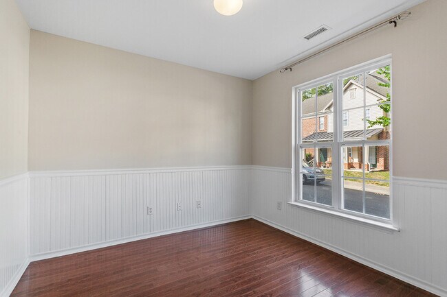 Building Photo - 10028 Blackwell Drive - 1