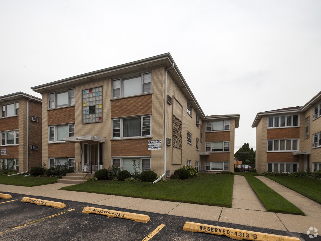 4313 N Neva Ave, Norridge, IL 60706 Apartments in Norridge, IL