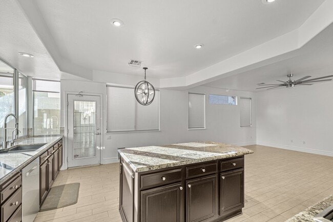 Building Photo - Welcome Home to Fall in Love with This Stu...